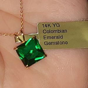 COPY - COPY - Beautiful Colombian Emerald